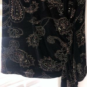 Sparkly blouse, paisley pattern